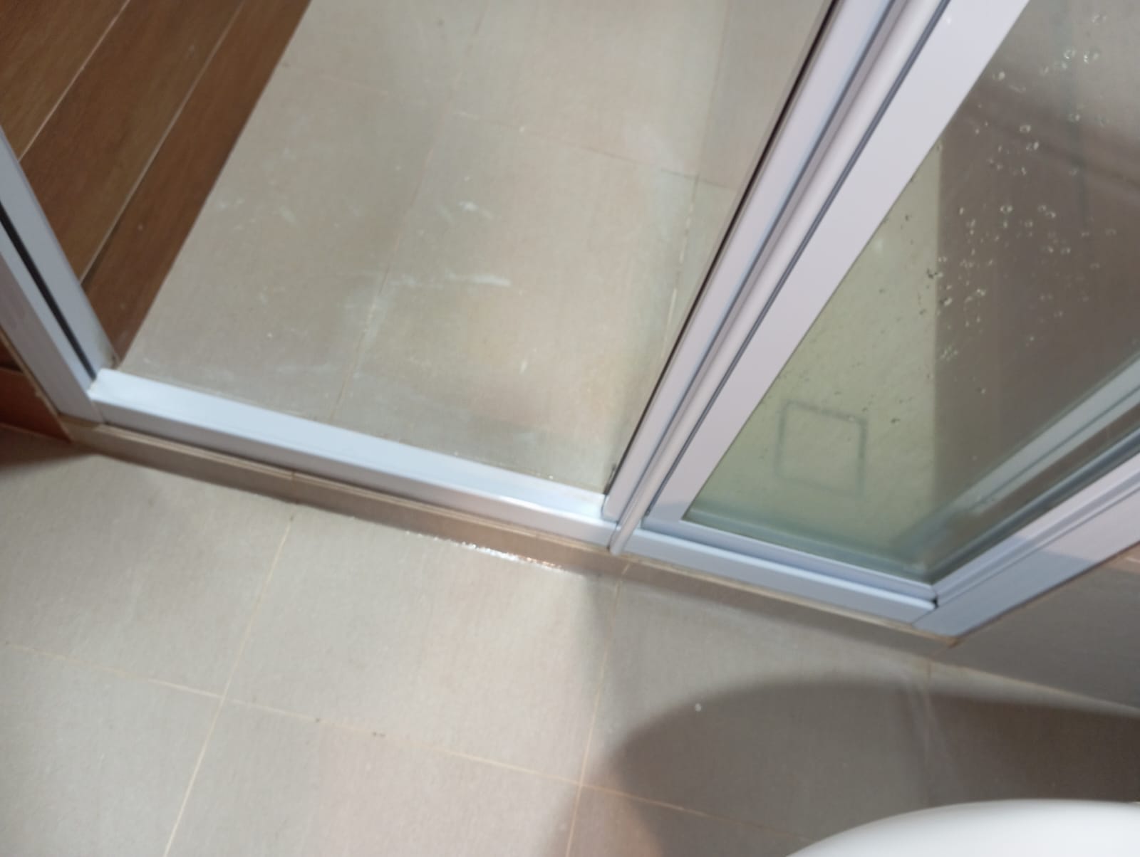 Expert Glass Door Repair Services in Singapore: Why Tasfia Engineering & Construction Pte Ltd is Your Trusted Partner